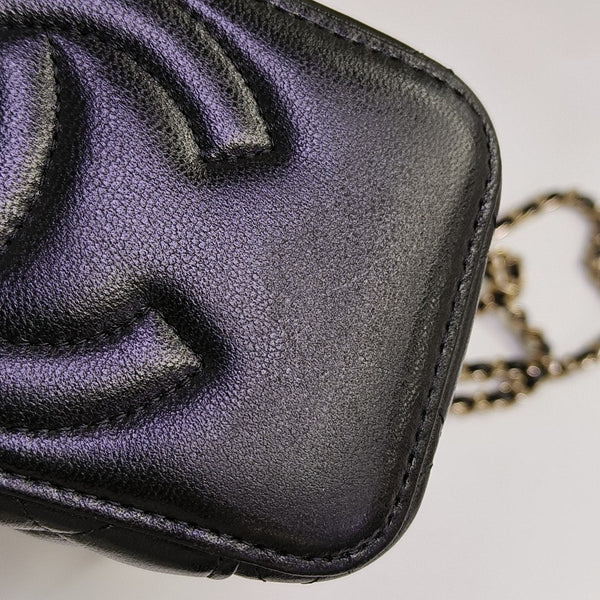 VANITY CASE Small Quilted Lambskin Black