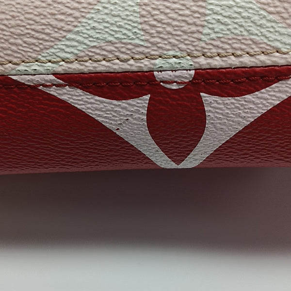 TOILET POCKET 26 Monogram Coated Canvas Red