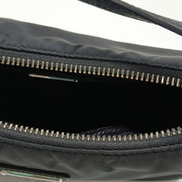 Re-Edition2005 Nylon Green