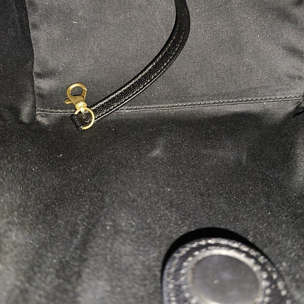 CHANEL 25 Medium Quilted Grained Calfskin Black