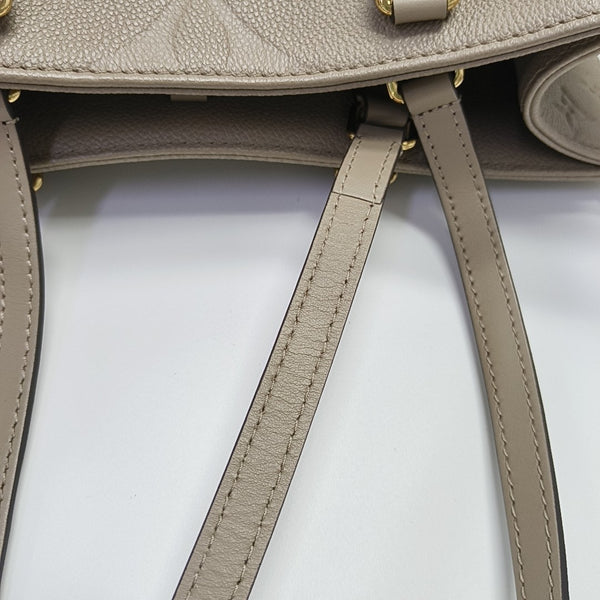 Authenticated pre-owned ONTHEGO MM Monogram Calfskin Grey - Tote Bag at Looply