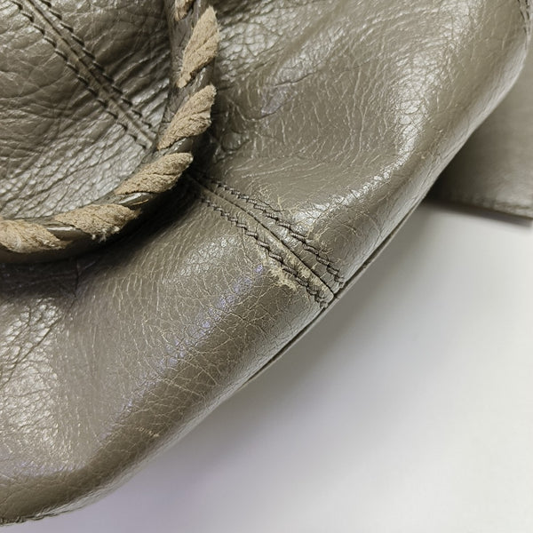 Pompon Bag Lambskin Gray