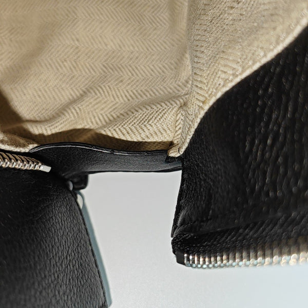 Puzzle Medium Calfskin Black