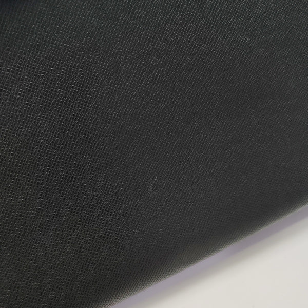 Pochette Voyag MM Calfskin Black