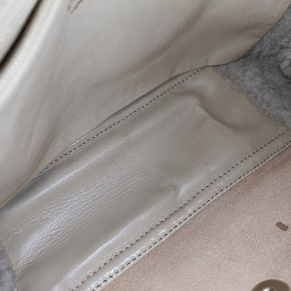 CLASSIC FLAP Small Sheepskin Gray