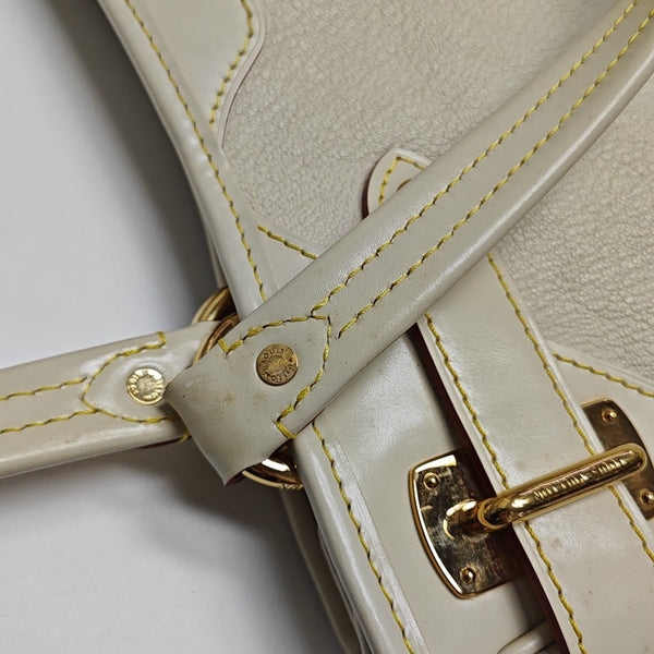 LE MAJESTUEUX Calfskin Beige