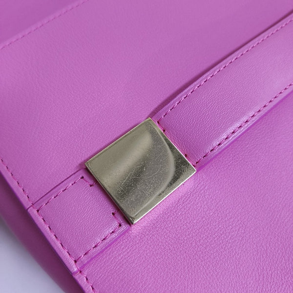 Madame Calfskin Red