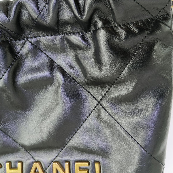 CHANEL 22 Mini Quilted Calfskin Black