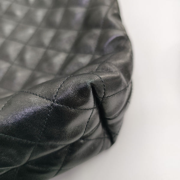 ICARE Extra Large Quilted Lambskin Black