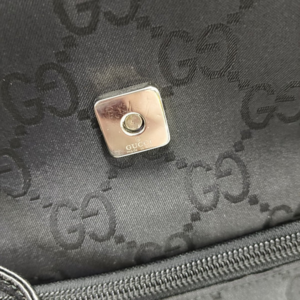 Monogram Canvas Black