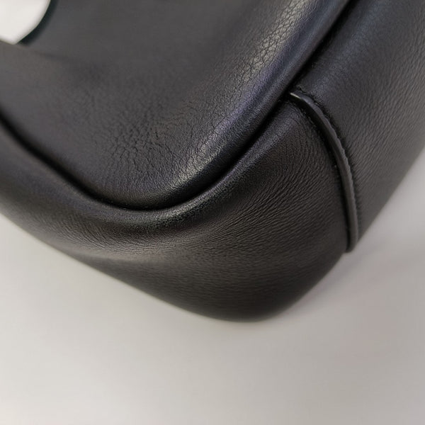 LE 5 À 7 Small Calfskin Black