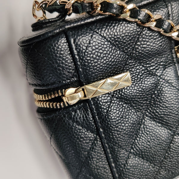 VANITY CASE Mini Quilted Grained Calfskin Black