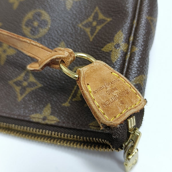 ACCESSOIRES Monogram Coated Canvas Brown