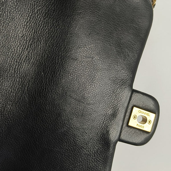 ROCK THE CORNER Medium Quilted Calfskin Black