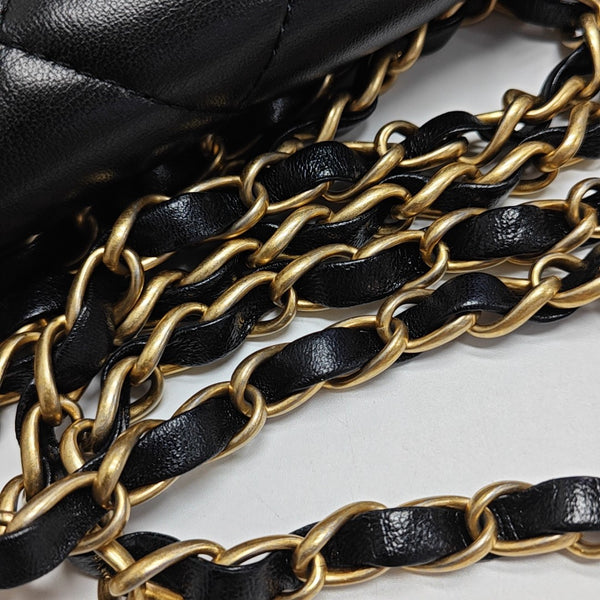 Quilted Lambskin Shoulder Bag Black