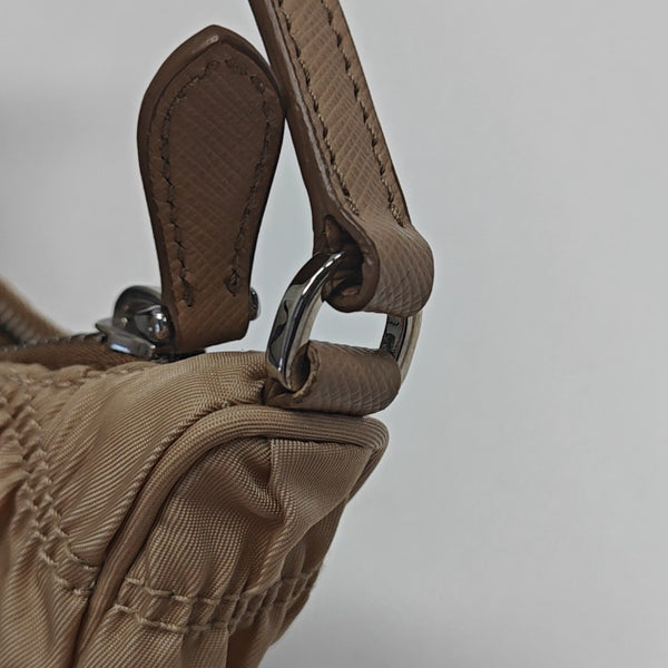 Re-Edition2005 Mini Quilted Nylon Beige