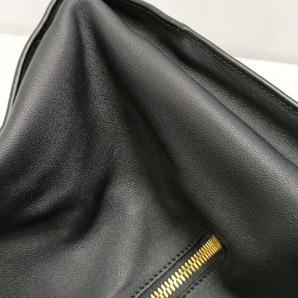 Authenticated pre-owned Hammock Small Calfskin Black - Shoulder Bag at Looply