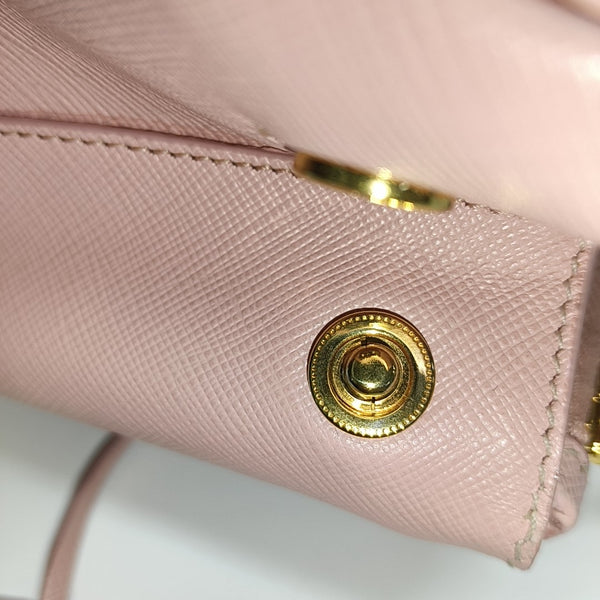 Galleria Small Saffiano Calfskin Pink