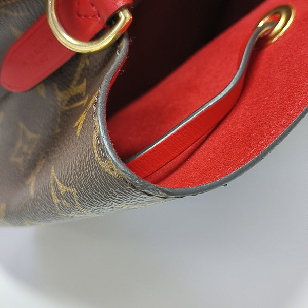 NÉONOÉ MM Monogram Coated Canvas Brown