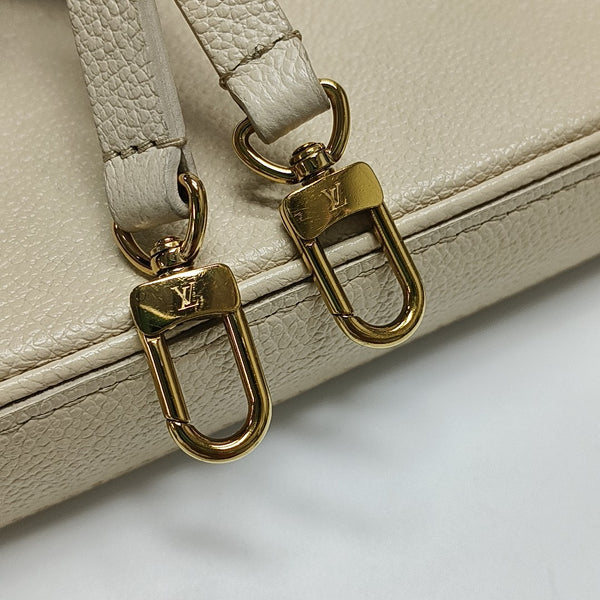 EASY POUCH ON STRAP Calfskin Beige