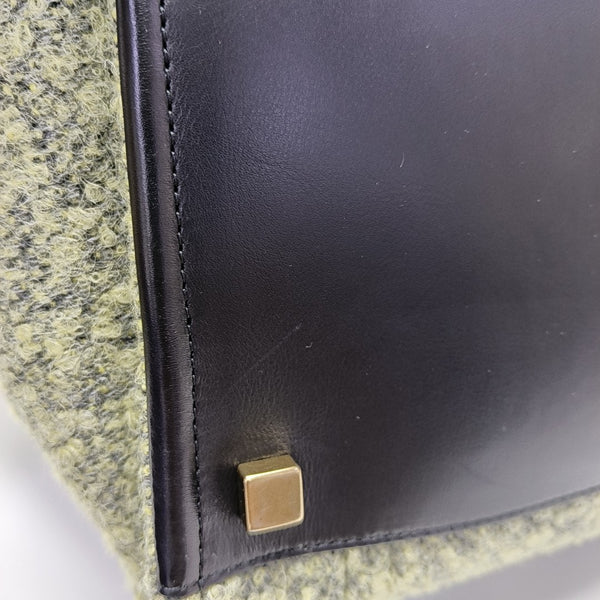 Authenticated pre-owned LUGGAGE Felt Green - Top Handle Bag at Looply