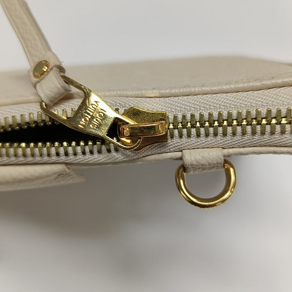EASY POUCH ON STRAP Calfskin Beige