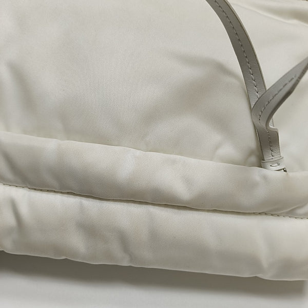 Invite Quilted Nylon White