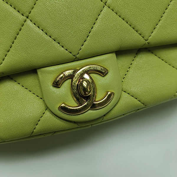 CLASSIC FLAP Mini Quilted Calfskin Green