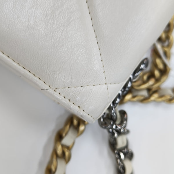 CHANEL 19 Quilted Lambskin White