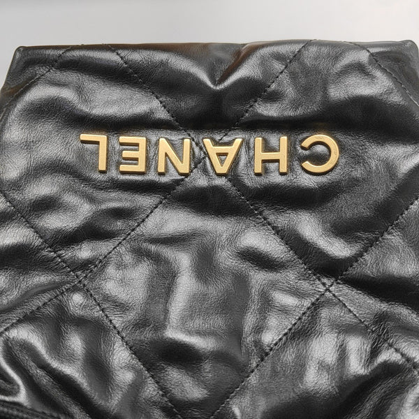 CHANEL 22 Mini Quilted Calfskin Black