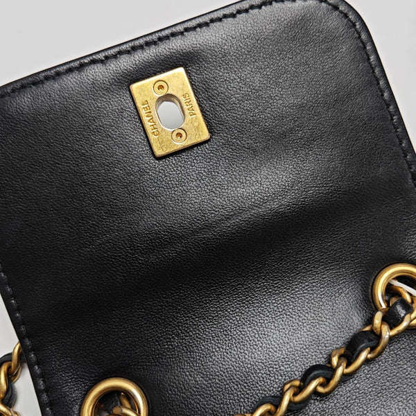 Quilted Lambskin Shoulder Bag Black