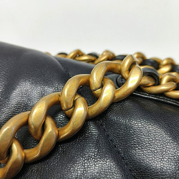 CHANEL 19 Large Quilted Lambskin Black