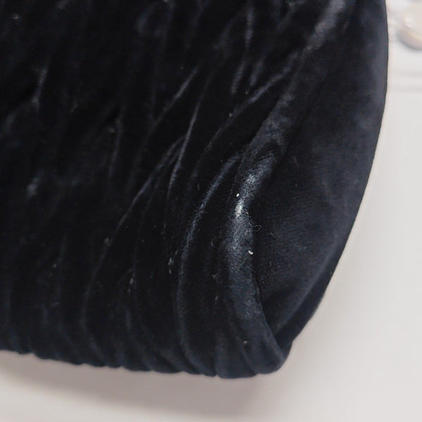 Matelassé Quilted Velvet Black