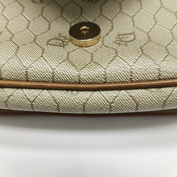 Vintage Honeycomb Coated Canvas Beige