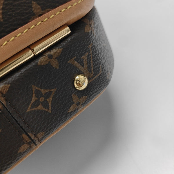 BOITE CHAPEAU PM Monogram Coated Canvas Brown