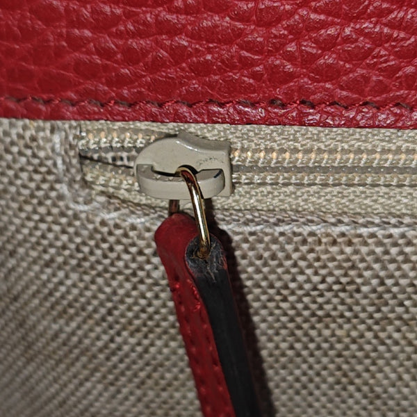 Interlocking G Large Calfskin Red