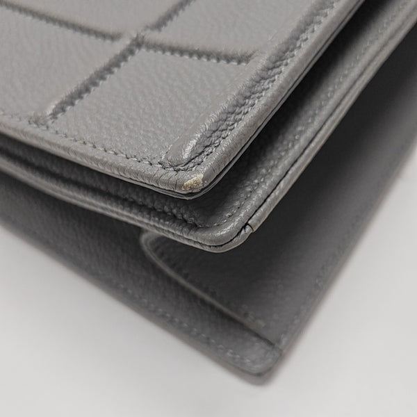 Diorama Medium Cannage Calfskin Gray