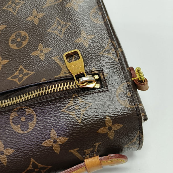 MÉTIS MM Monogram Coated Canvas Brown