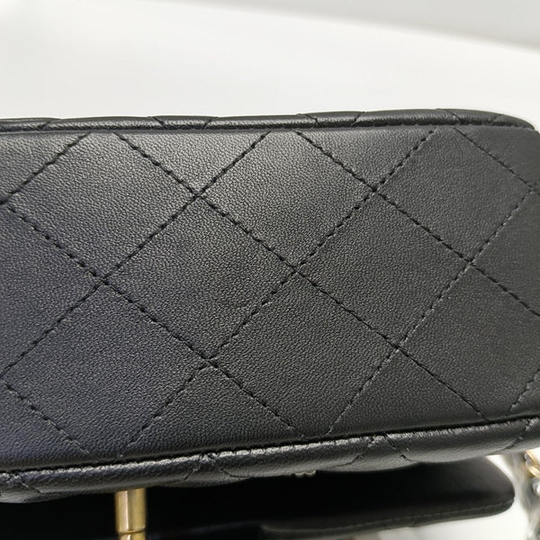 CLASSIC FLAP Mini Quilted Lambskin Black