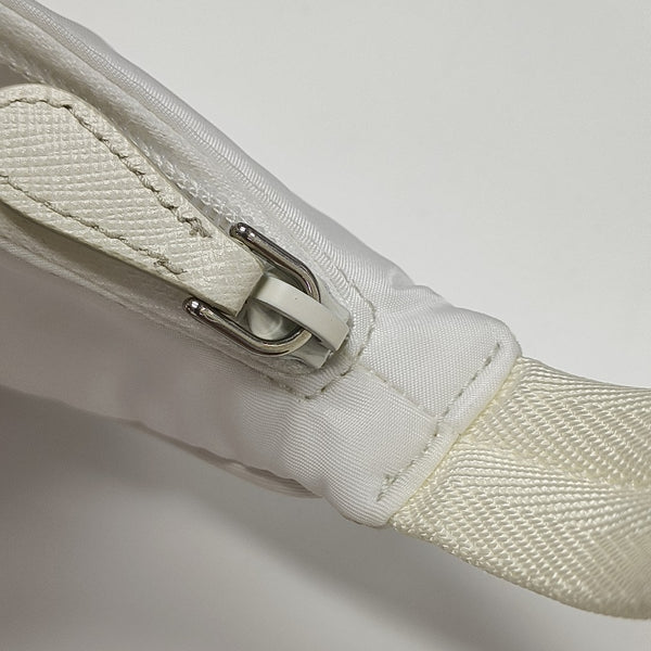 Re-Edition2000 Mini Nylon White