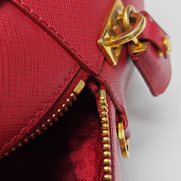 Saffiano Calfskin Shoulder Bag Red