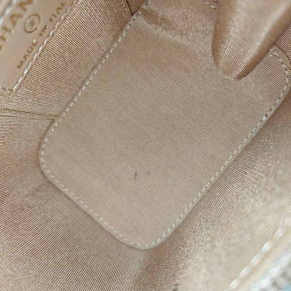 VANITY CASE Mini Quilted Lambskin Beige