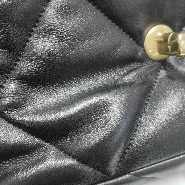 CHANEL 19 Small Quilted Lambskin Black