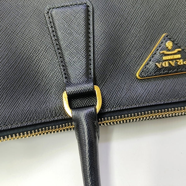 Galleria Extra Large Saffiano Calfskin Black