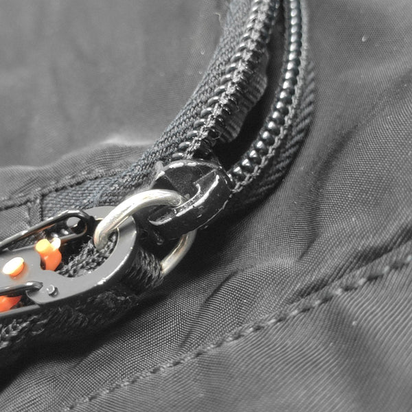 Vela Messenger Bag Nylon Black