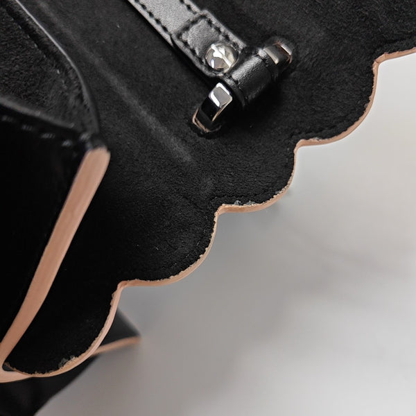 Kan I Medium Calfskin Black