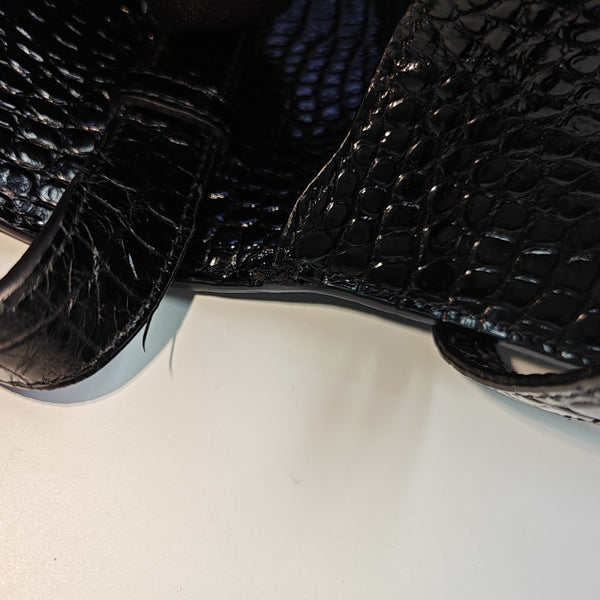 MANHATTAN Medium Calfskin Black