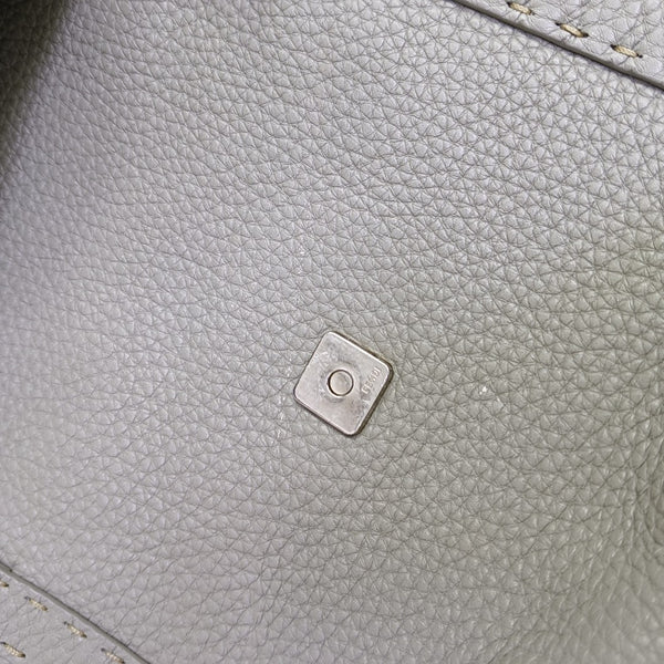 Linda Calfskin Gray
