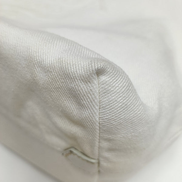 Canvas White