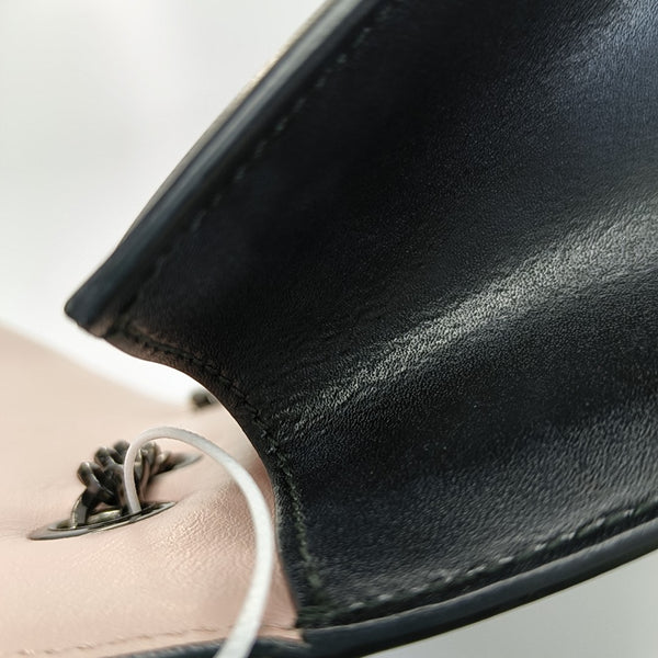 Vara Medium Calfskin Black